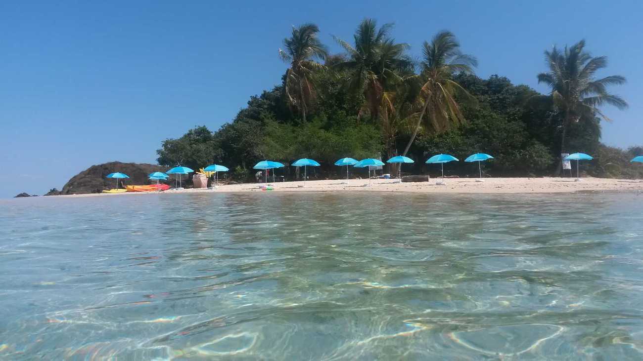 Granito de Oro Island, Tropical Paradise