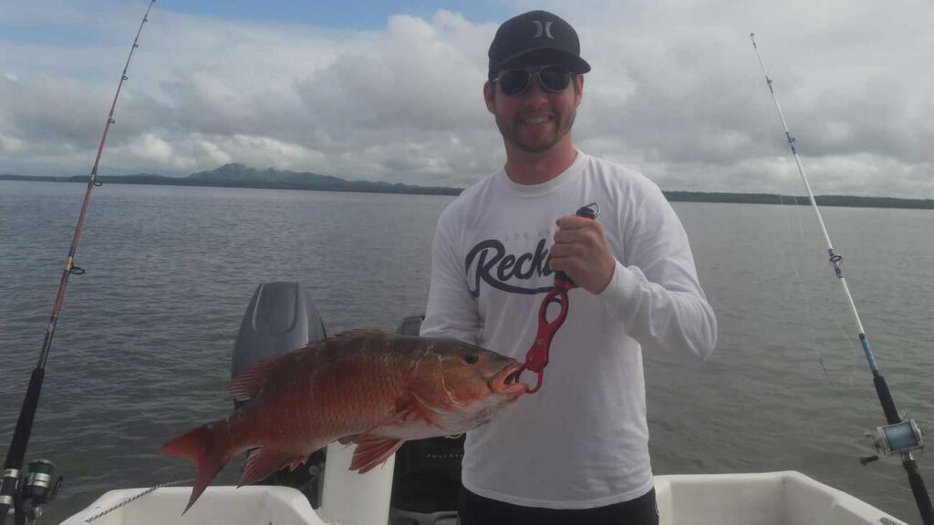 Jigging sobre el monte submarino de Hannibal Bank, Panamá