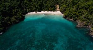 Canales de Afuera Beach, Coiba