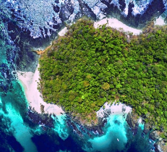 Tintorera Island on the south tip of Cebaco Island