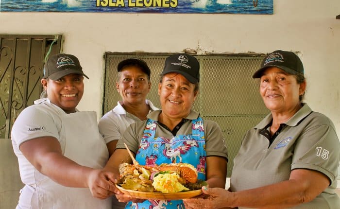 Las Aventureras de Isla Leones y su famoso Plato Aventurero