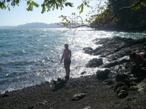 Gobernadora Island, Beach