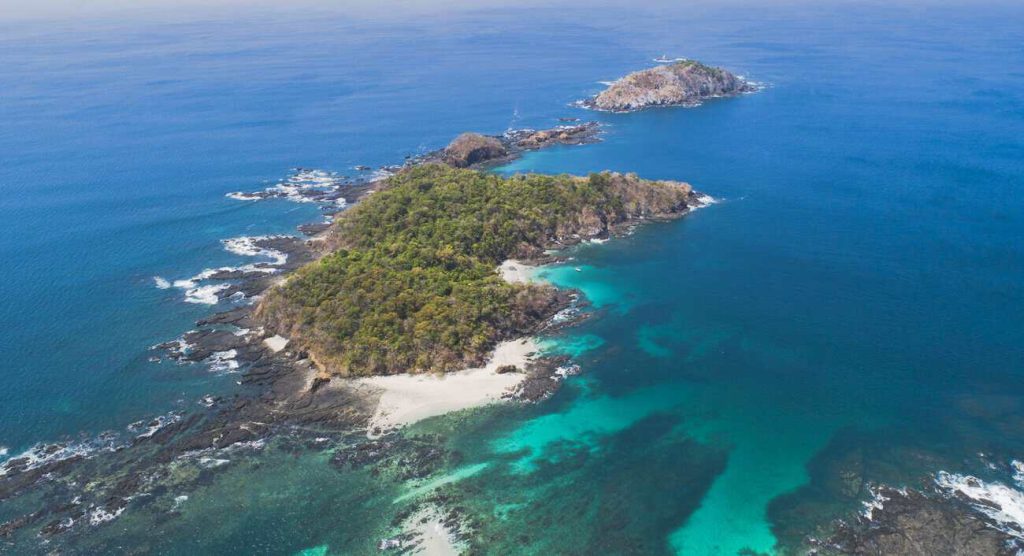 Playas de arena blanca en Isla Tintorera, Cébaco